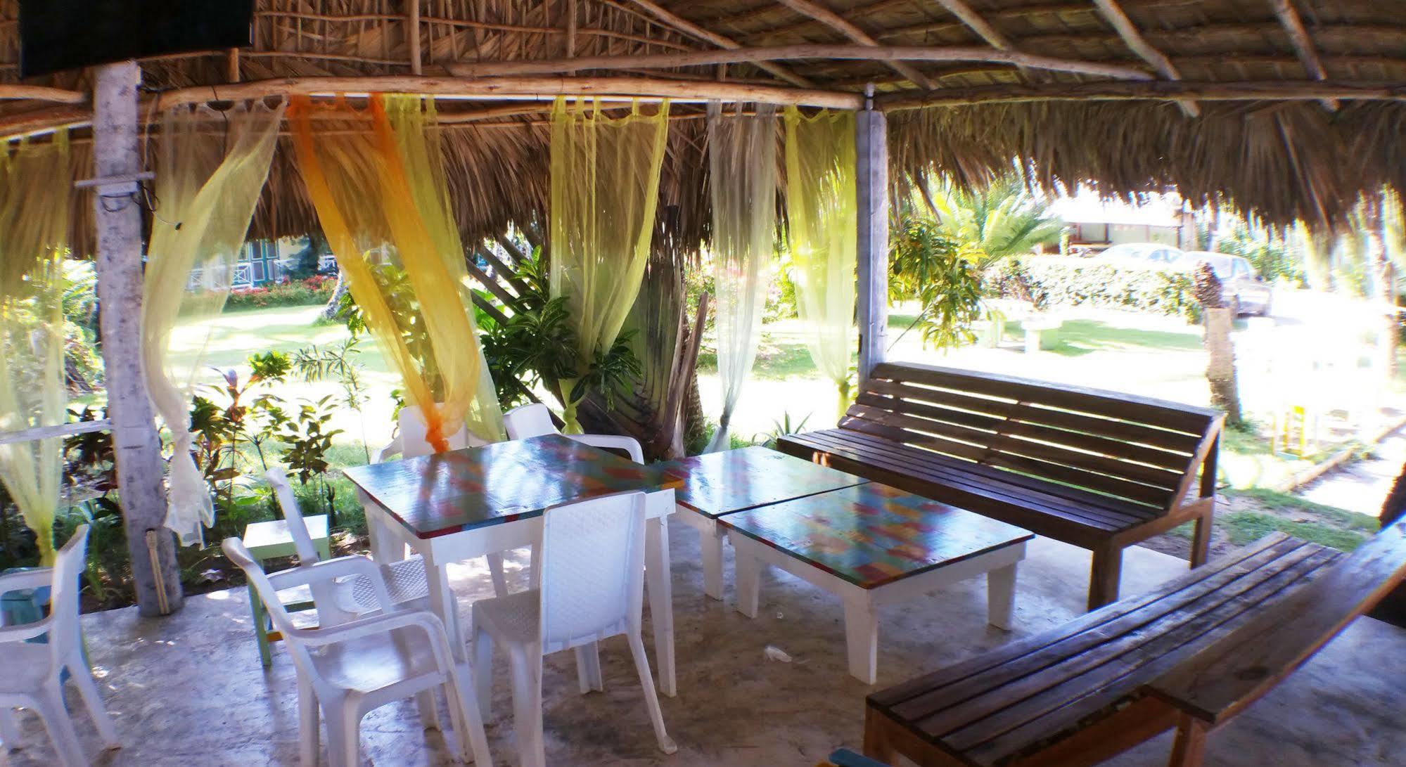 Hotel Los Pinos Las Terrenas Bagian luar foto