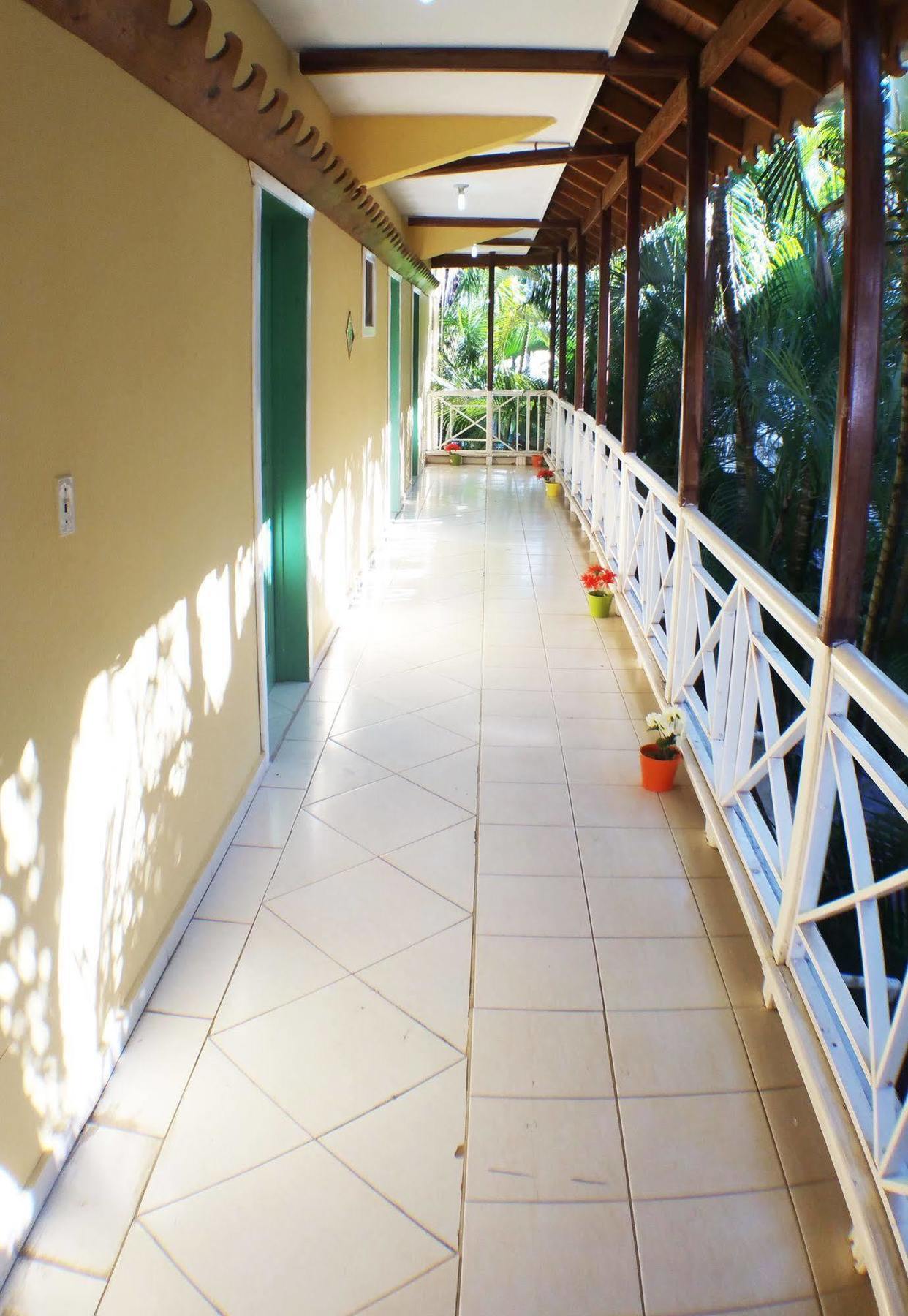 Hotel Los Pinos Las Terrenas Bagian luar foto